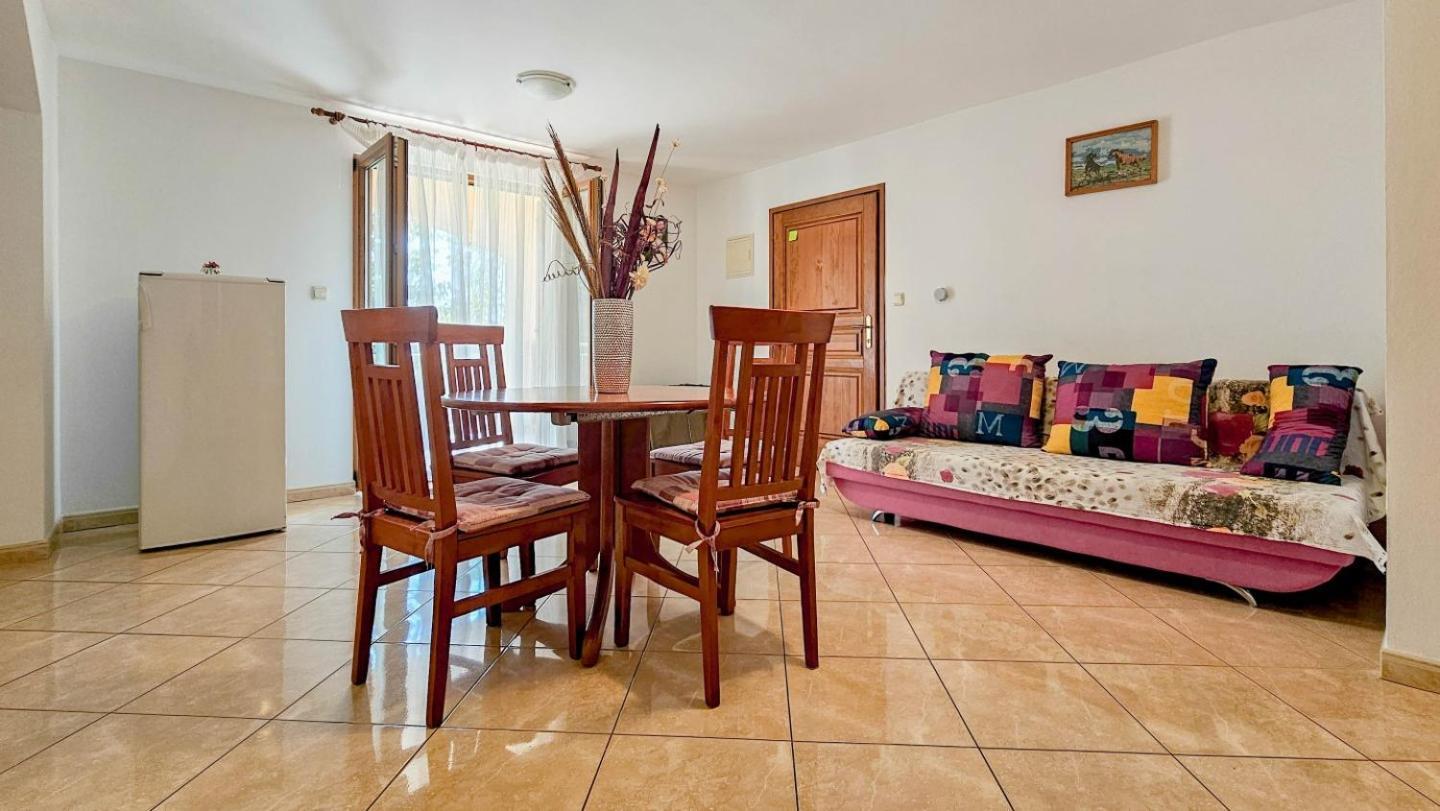 Viola Three Appartement Novigrad Istria Buitenkant foto