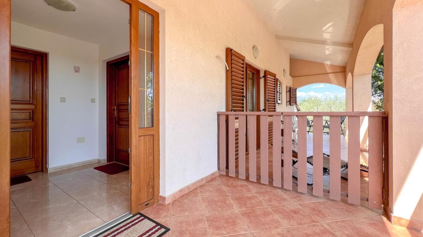 Viola Three Appartement Novigrad Istria Buitenkant foto